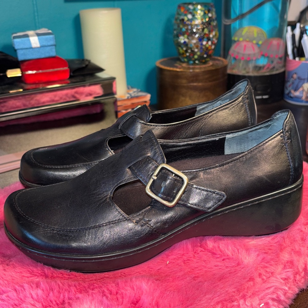 NWT Easy Spirit Black Leather Slip on c